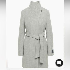 Aritzia Babaton The Connor Coat wool light grey. Shorter size, above the knee
